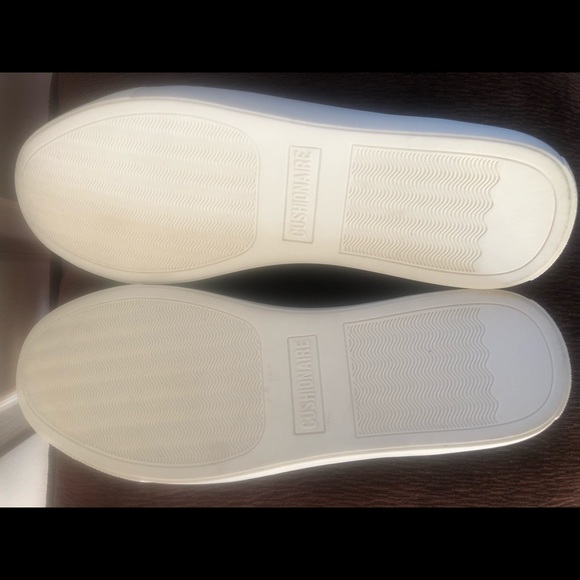CUSHIONAIRE Women’s Regal Slip On Sneaker 9.5 - Picture 7 of 8